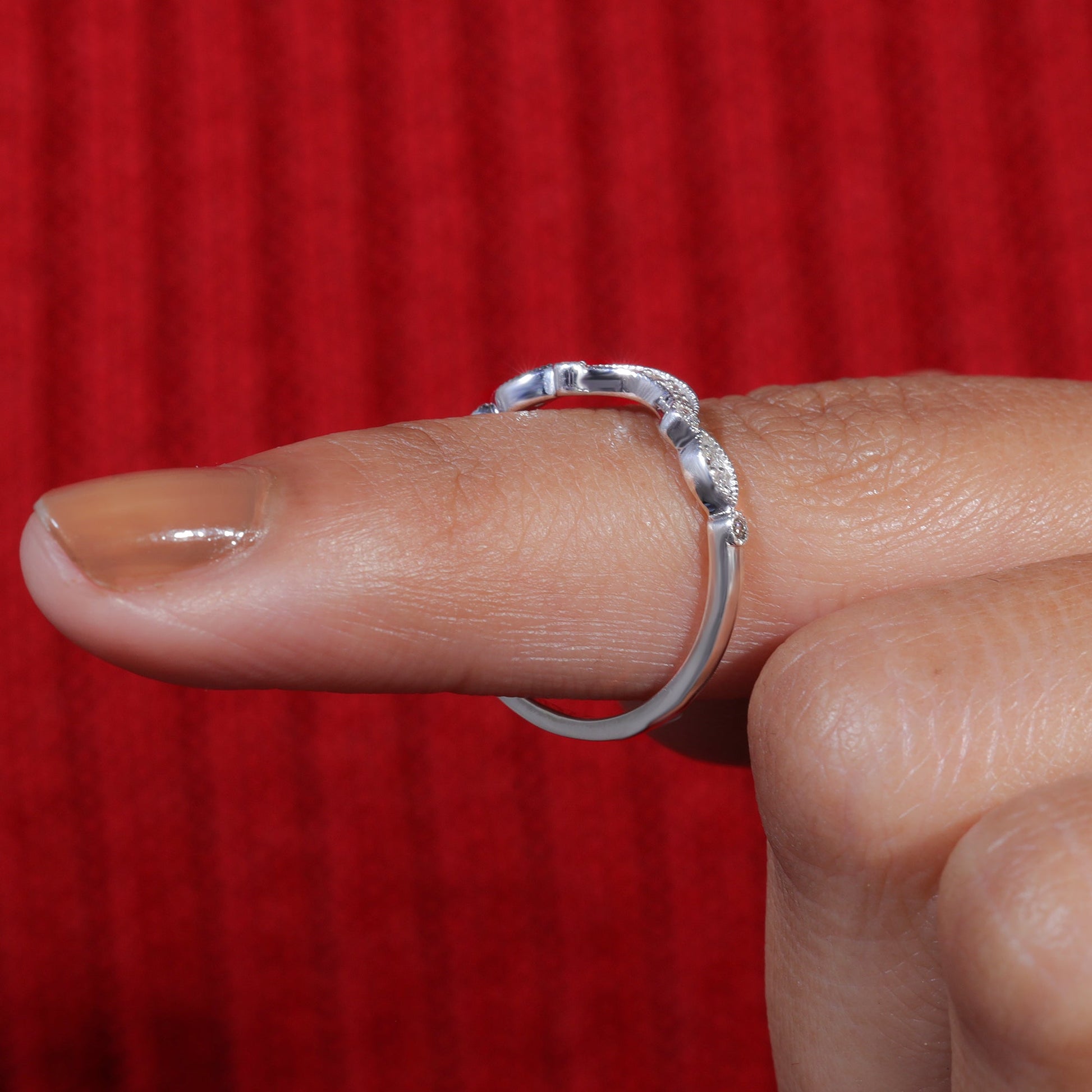 Round Moissanite Vintage Curved Matching Wedding Band
