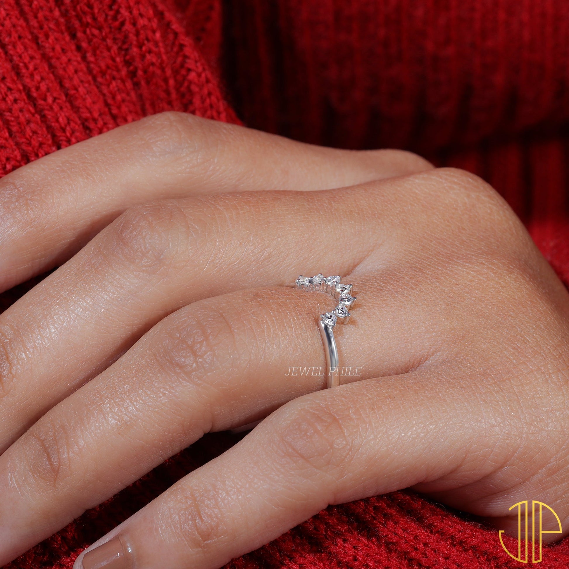 Round Cut Moissanite Curved Art Deco Wedding Band