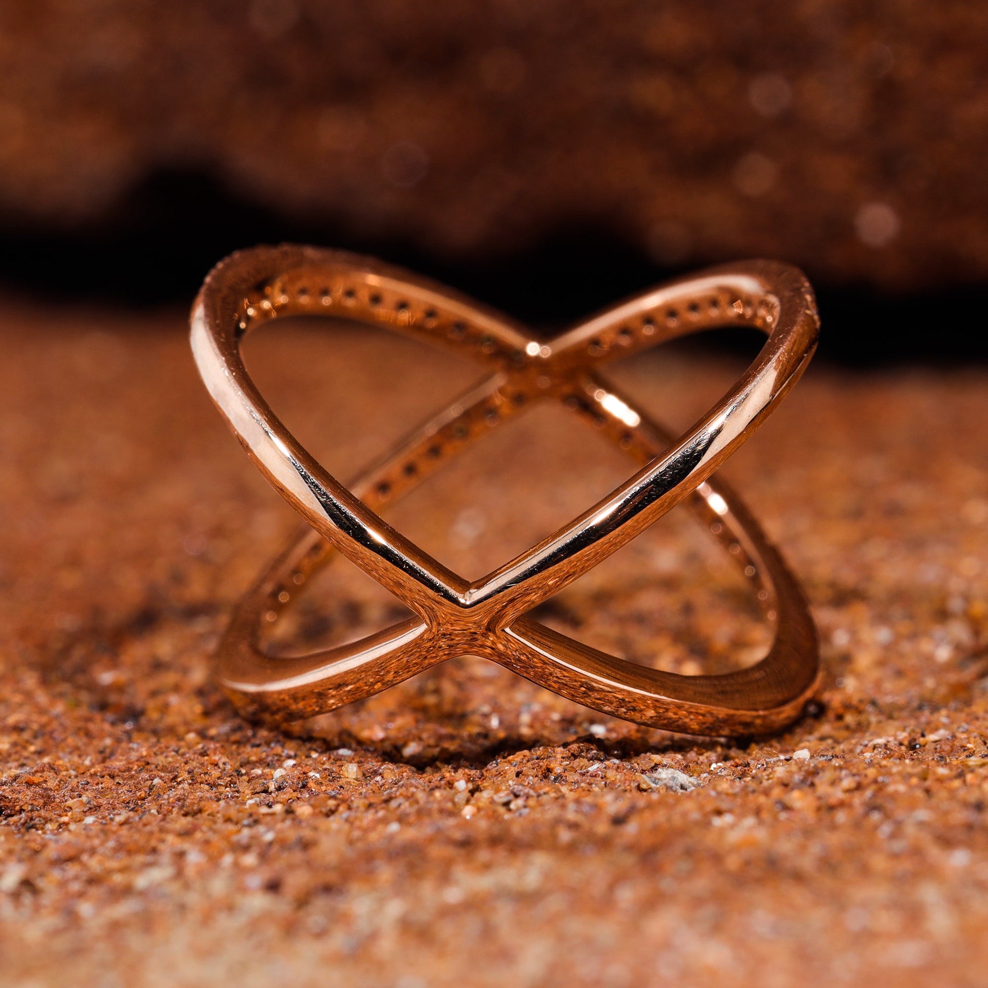 Round Moissanite Set Criss Cross Dainty Ring