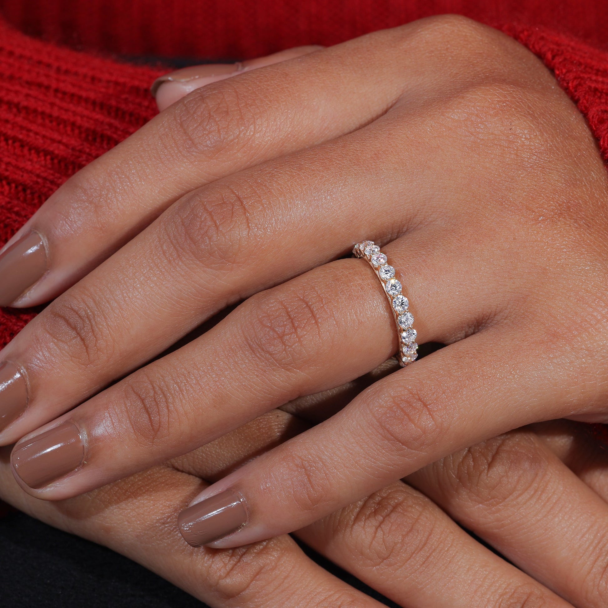 U-Prong Set Round Cut Moissanite Stackable Wedding Band