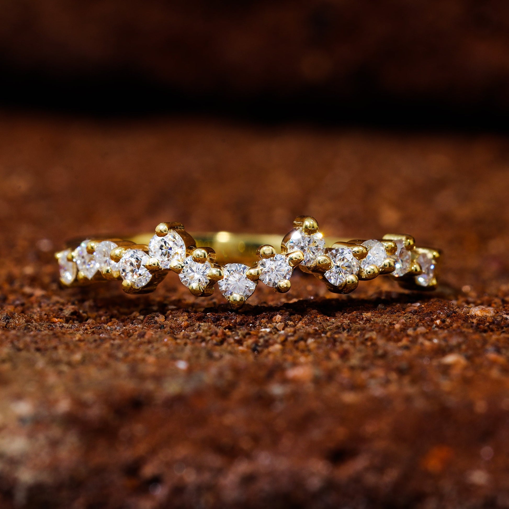 Round Cut Moissanite Vintage Minimalist Wedding Band