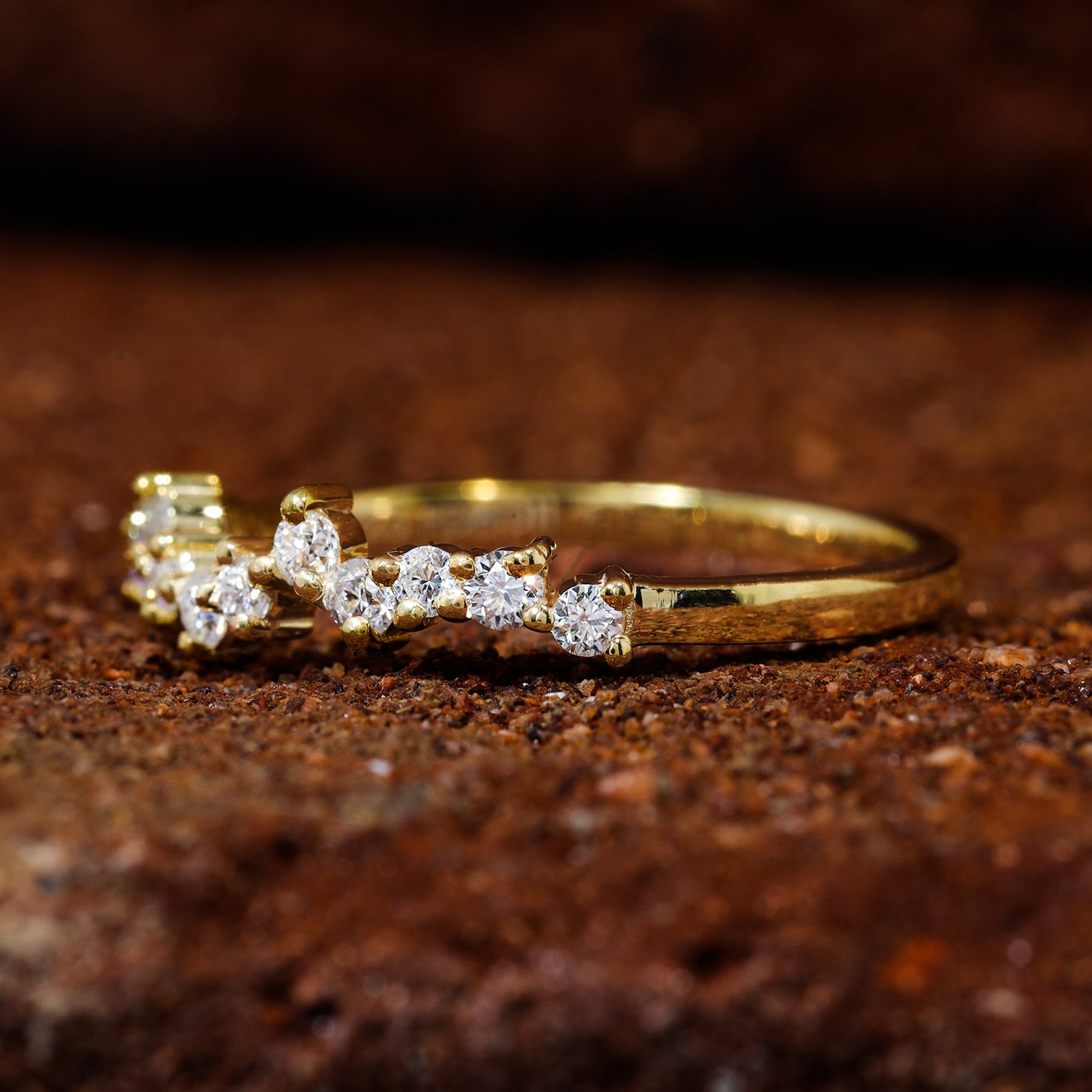 Round Cut Moissanite Vintage Minimalist Wedding Band