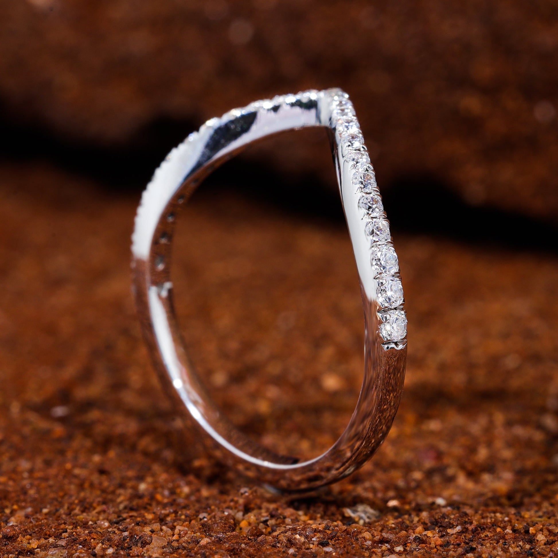 Round Moissanite Set V Shape Curved Stackable Band