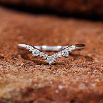 Vintage V Shape Wedding Band