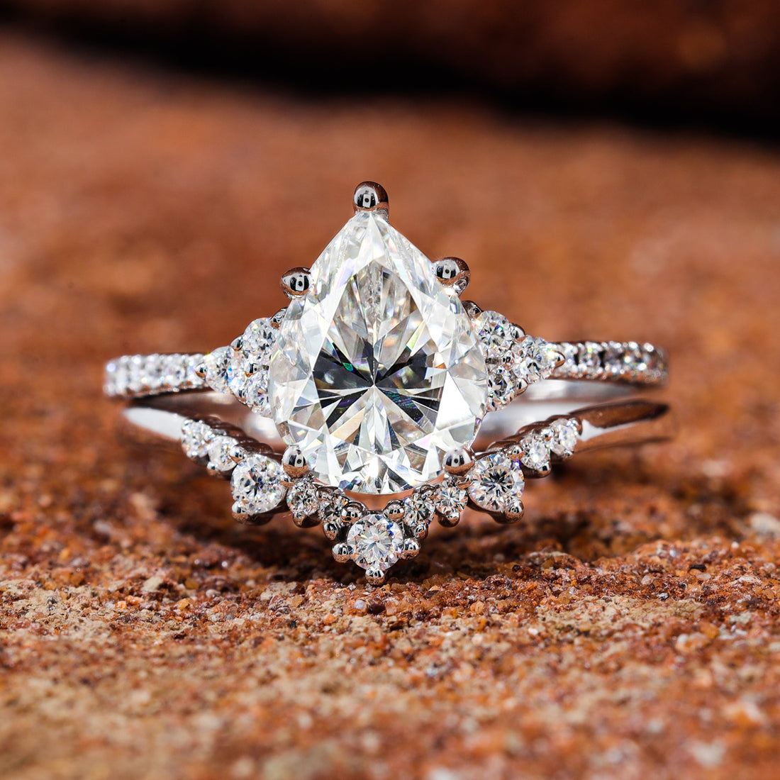 Pear Cut Moissanite Curved Engagement Ring Set