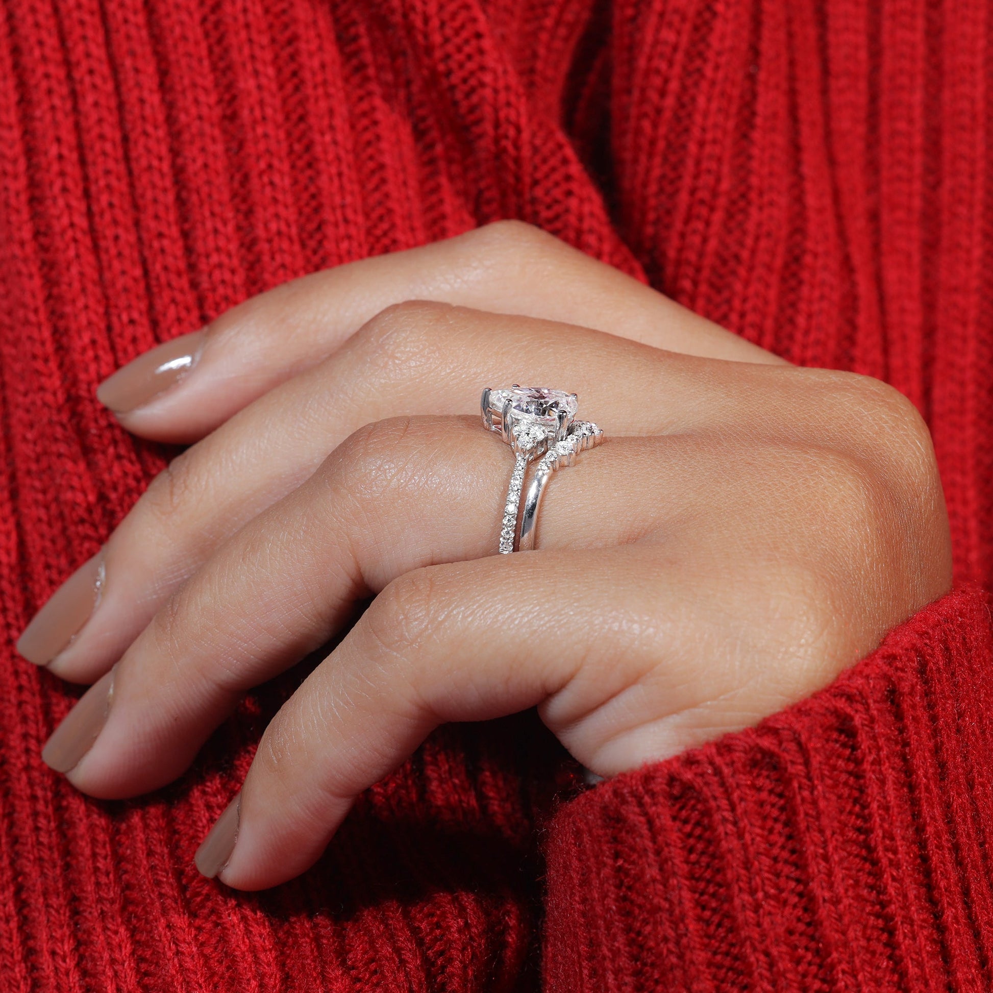 Pear Cut Moissanite Curved Engagement Ring Set