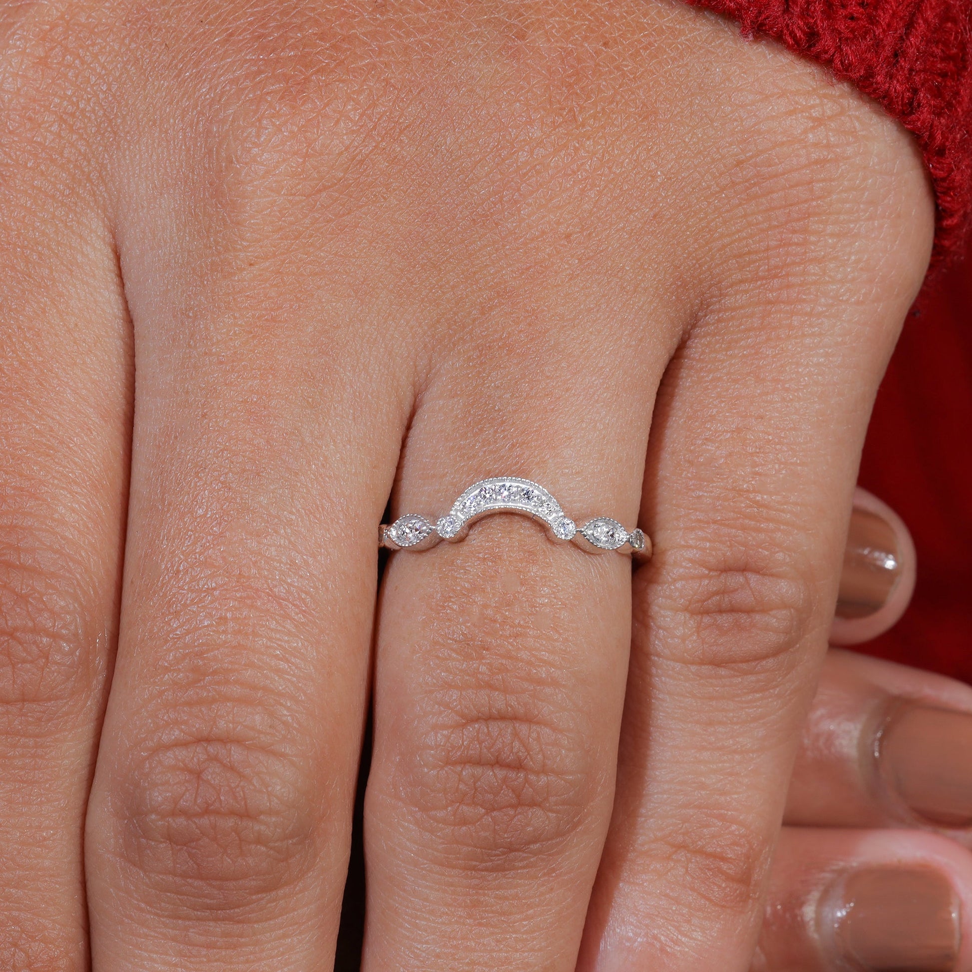Round Moissanite Vintage Curved Matching Wedding Band