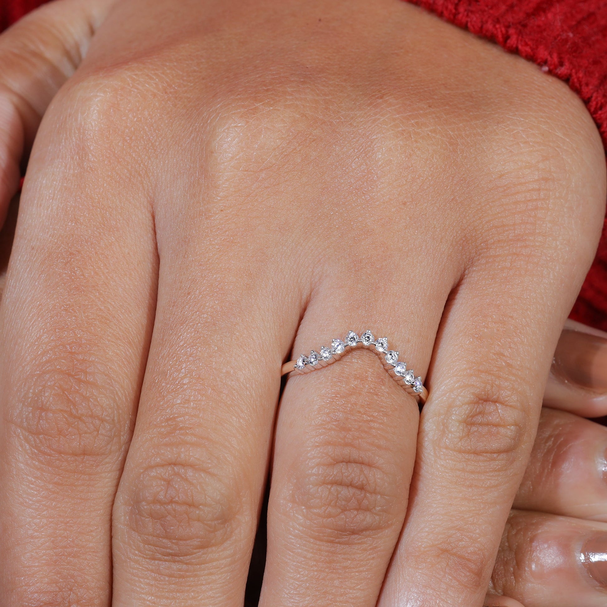 Round Moissanite Curved Dainty Wedding Band
