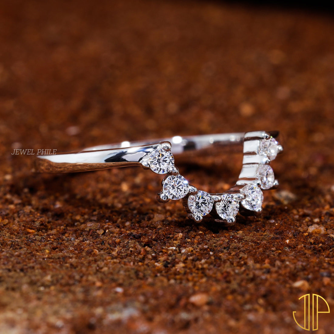 Round Cut Moissanite Curved Art Deco Wedding Band