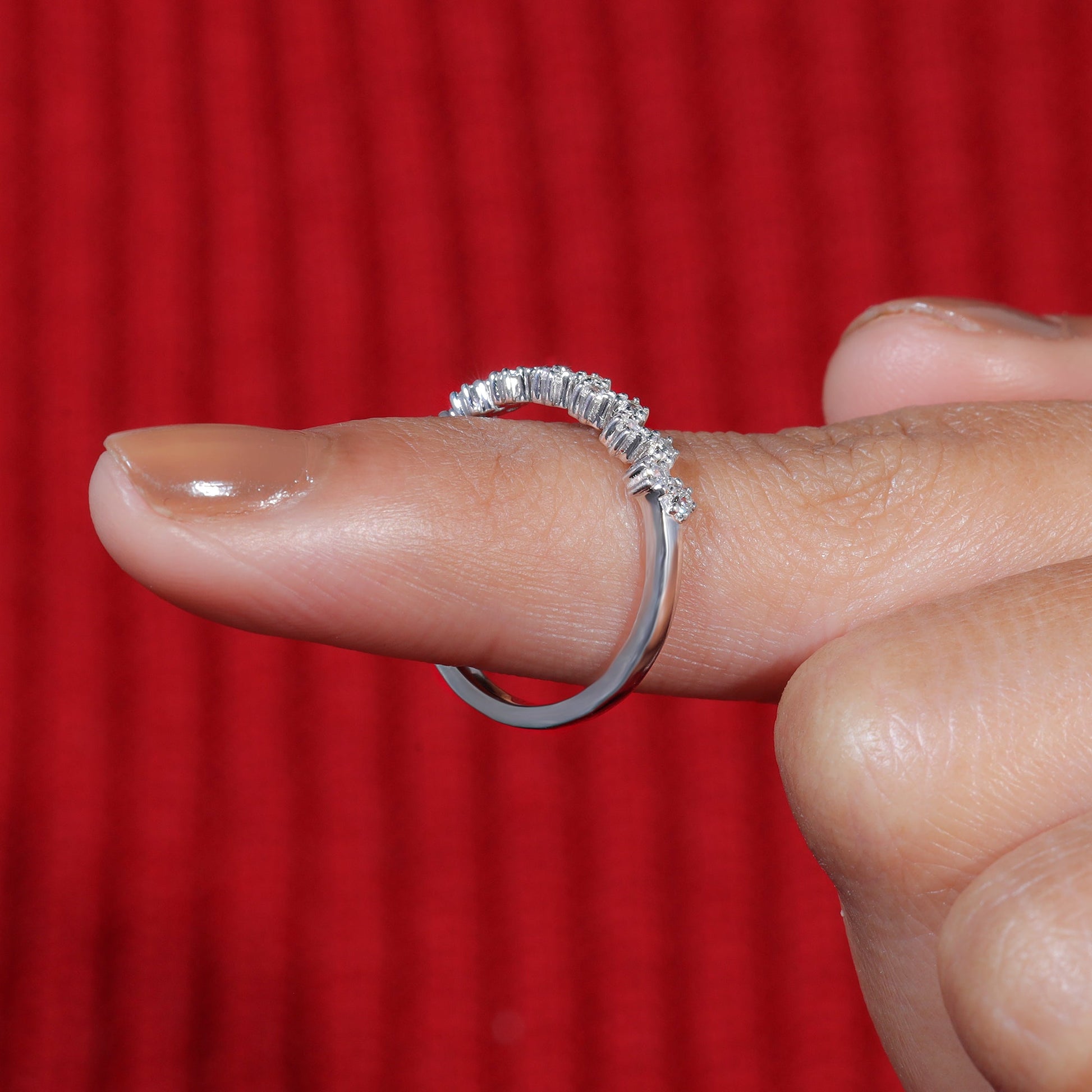 Round Moissanite Set Zig Zag Wedding Band