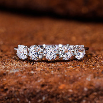 5-Prong Set Round Moissanite 5 Stone Wedding Band
