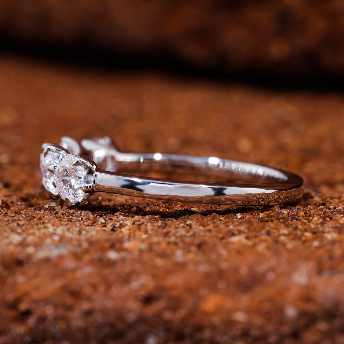5-Prong Set Round Moissanite 5 Stone Wedding Band