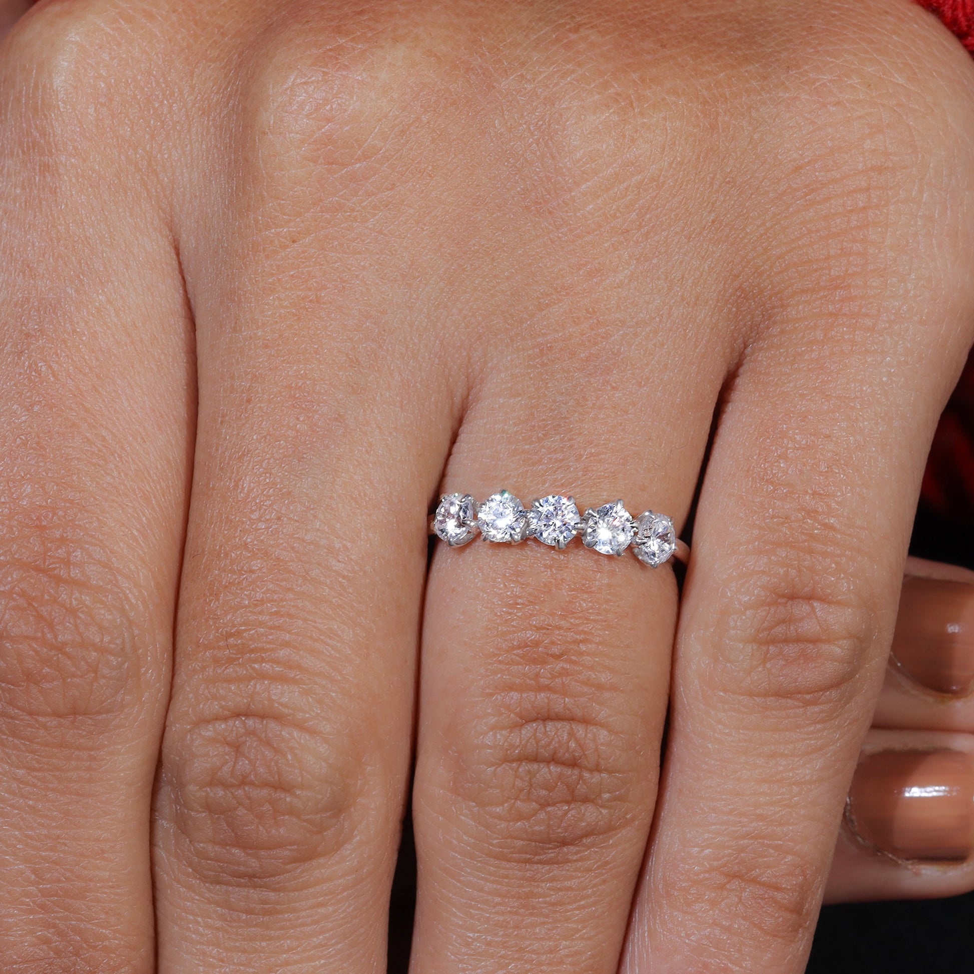 5-Prong Set Round Moissanite 5 Stone Wedding Band