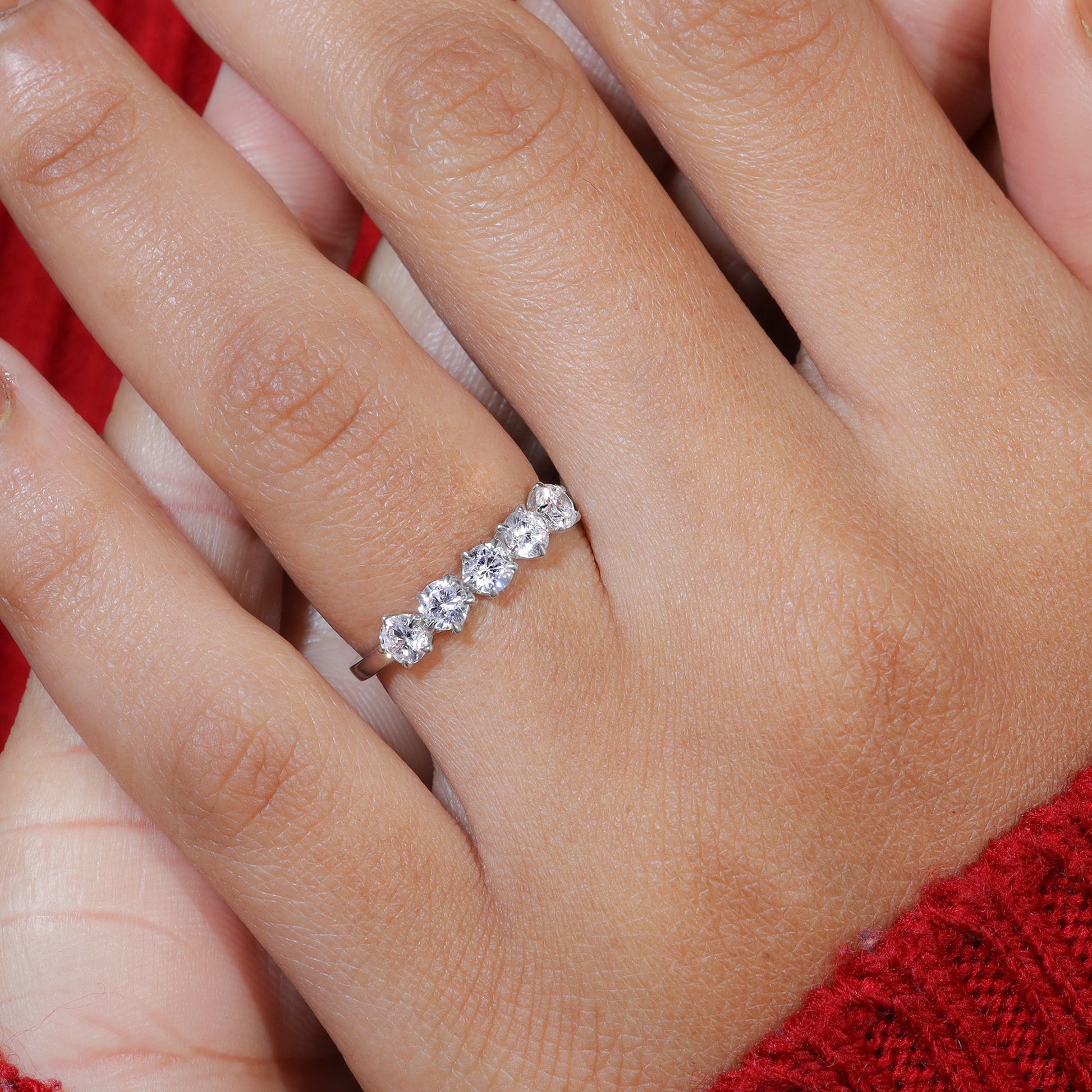 5-Prong Set Round Moissanite 5 Stone Wedding Band