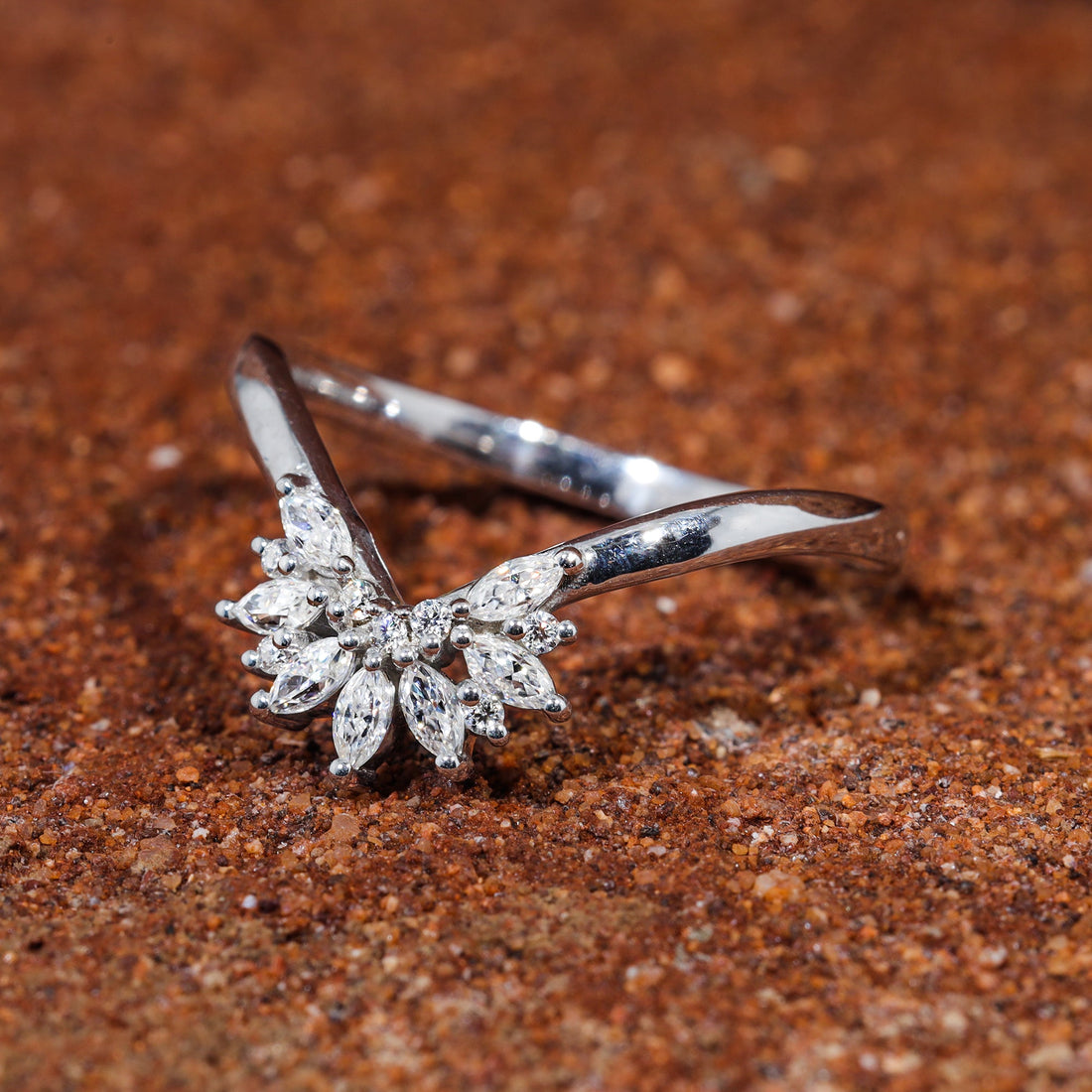 Marouise & Round Moissanite Crown Shape Matching Wedding Band