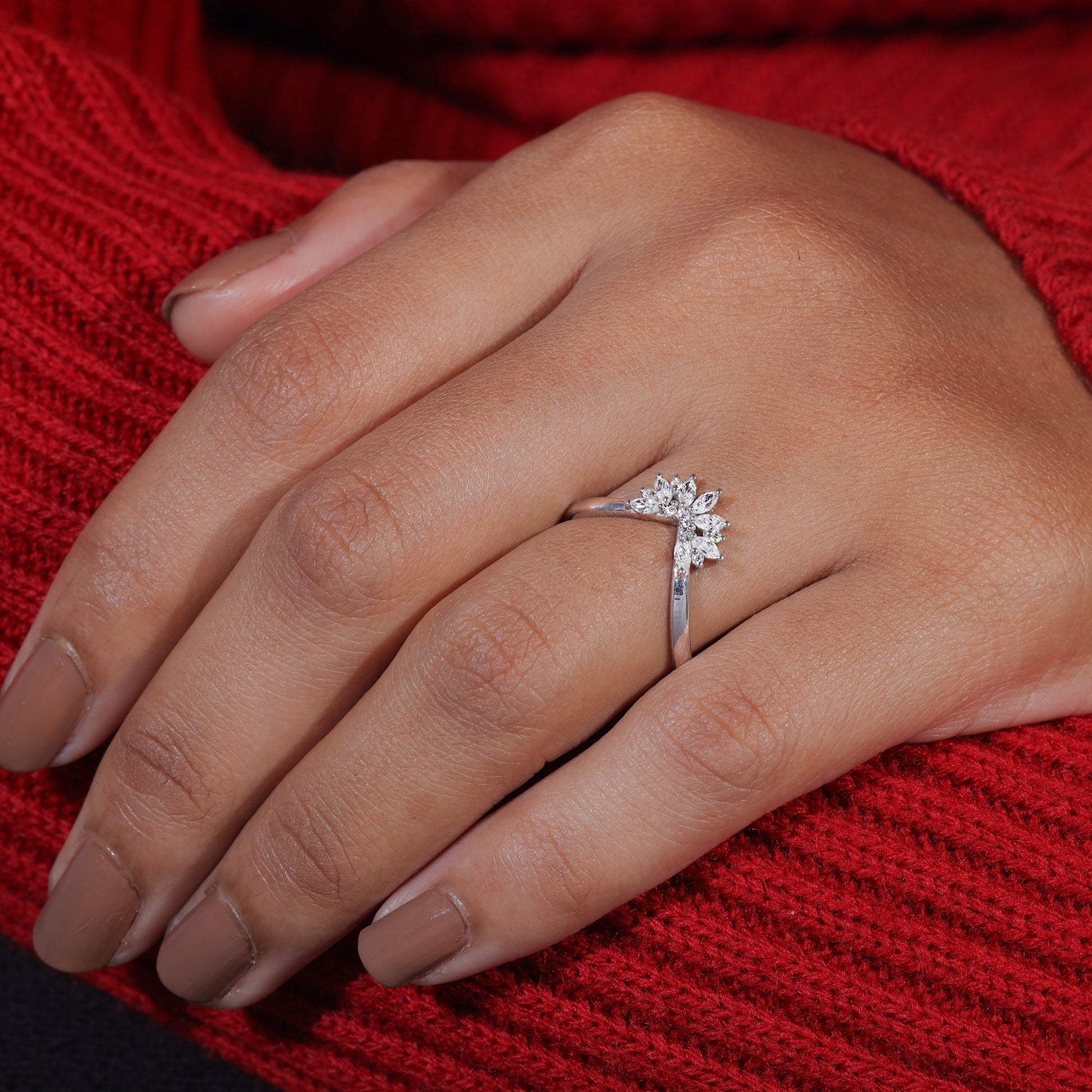 Marouise & Round Moissanite Crown Shape Matching Wedding Band