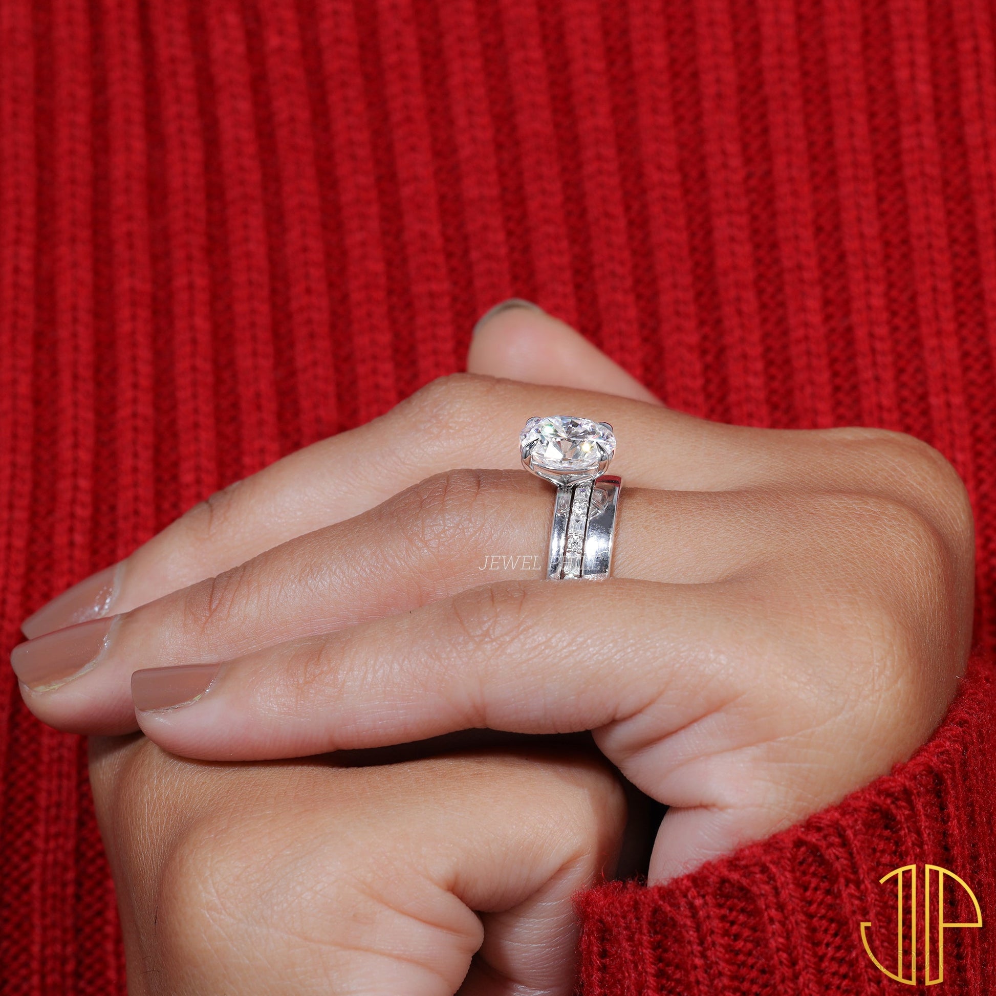 Oval Cut Moissanite Bridal Set Engagement Ring