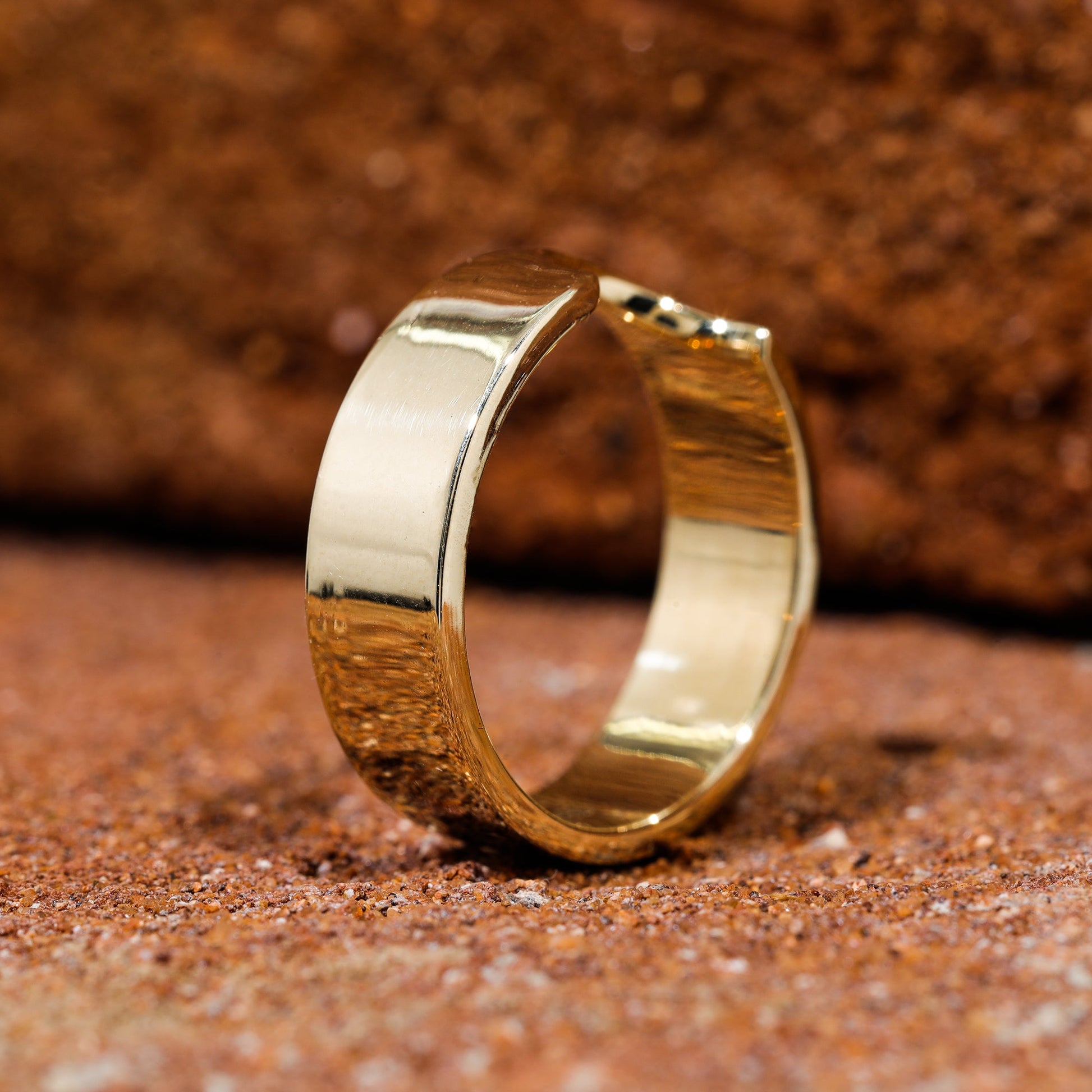 Classic Curved Wedding Band