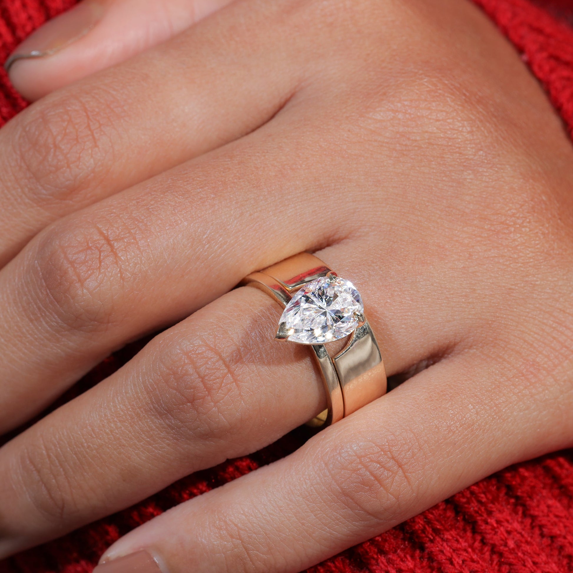 Pear Shape Moissanite Set Classic Engagement Ring Set