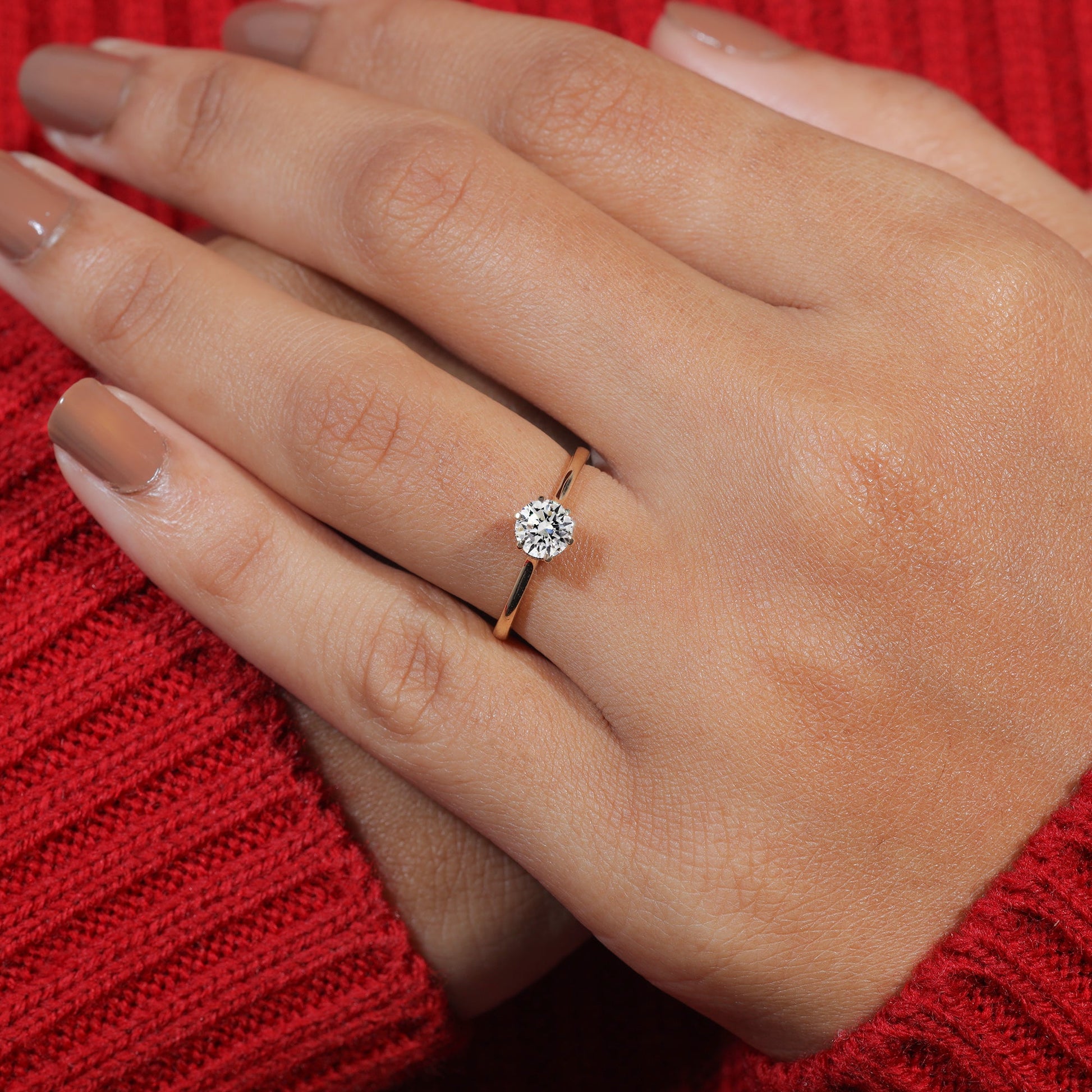 Brilliant Round Cut Moissanite Classic Engagement Ring